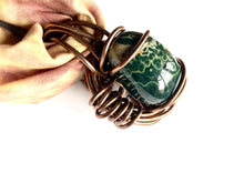 Load image into Gallery viewer, Cora